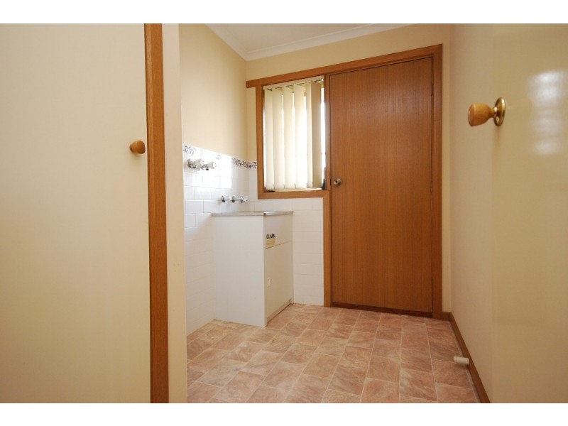 2/272 Albert Street, Sebastopol VIC 3356