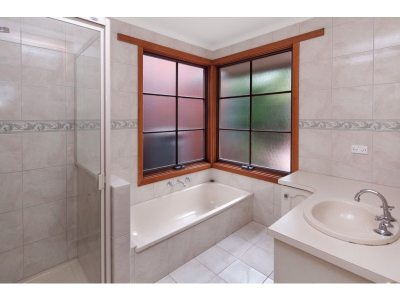 9555 Western Hwy, Warrenheip VIC 3352