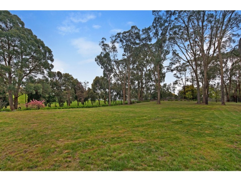 9555 Western Hwy, Warrenheip VIC 3352