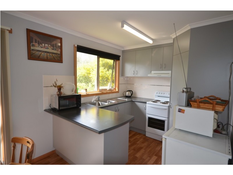 78 Main Street, Derrinallum VIC 3325