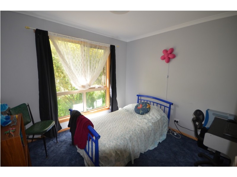 78 Main Street, Derrinallum VIC 3325