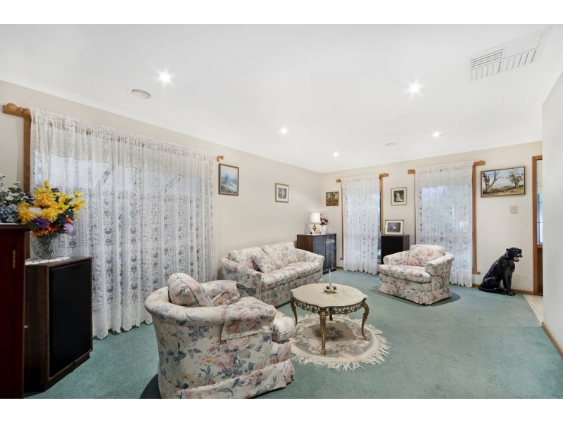 3/212 Clayton Street, Canadian VIC 3350