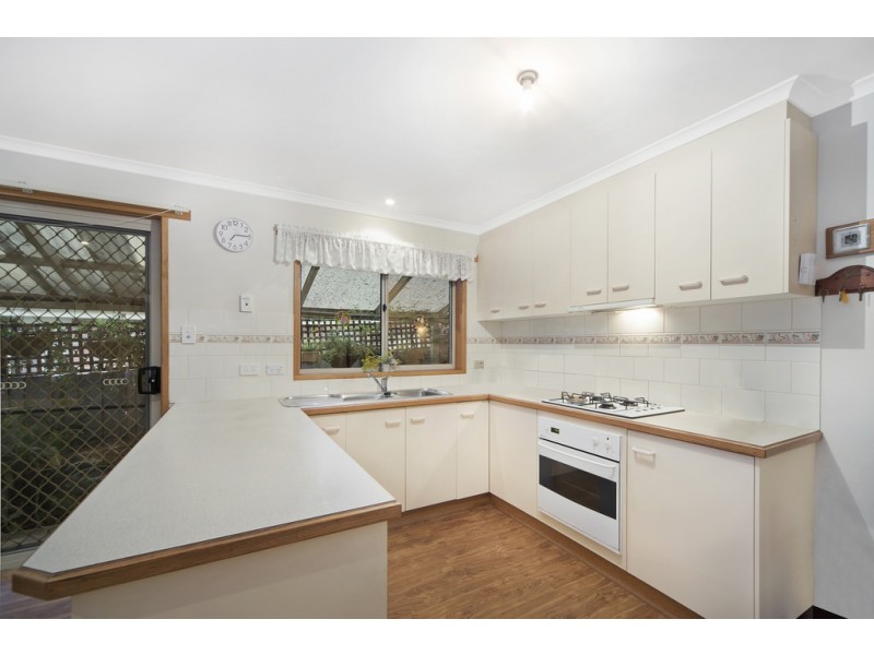 3/212 Clayton Street, Canadian VIC 3350
