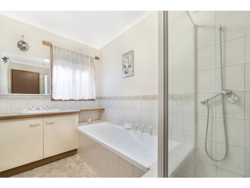 3/212 Clayton Street, Canadian VIC 3350