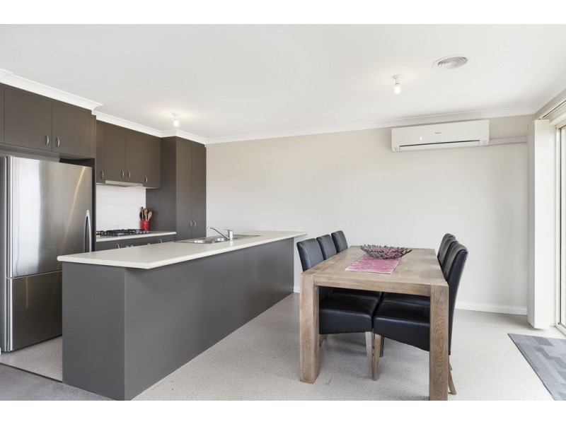 7 Oscar Drive, Sebastopol VIC 3356