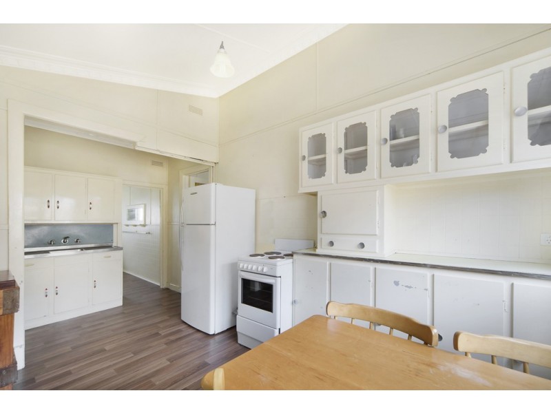 720 Laurie Street, Mount Pleasant VIC 3350