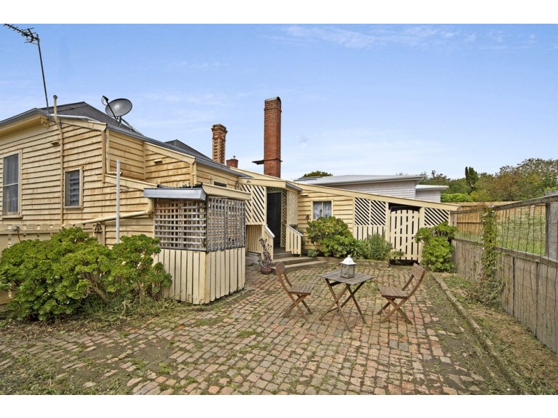 720 Laurie Street, Mount Pleasant VIC 3350
