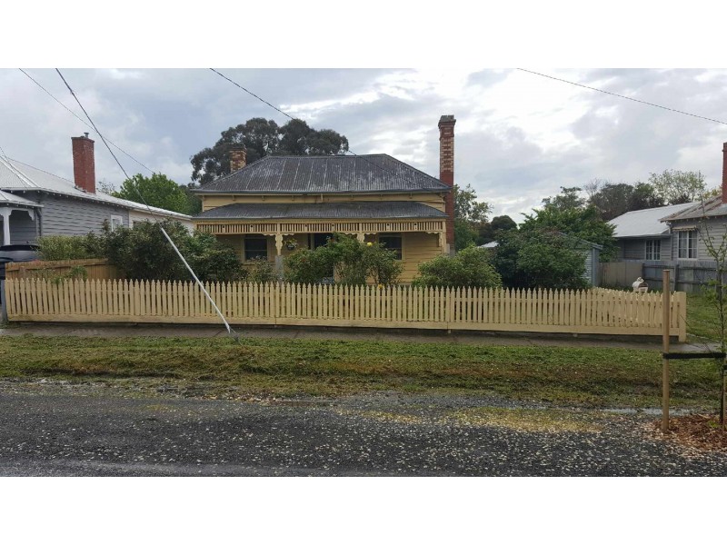 720 Laurie Street, Mount Pleasant VIC 3350