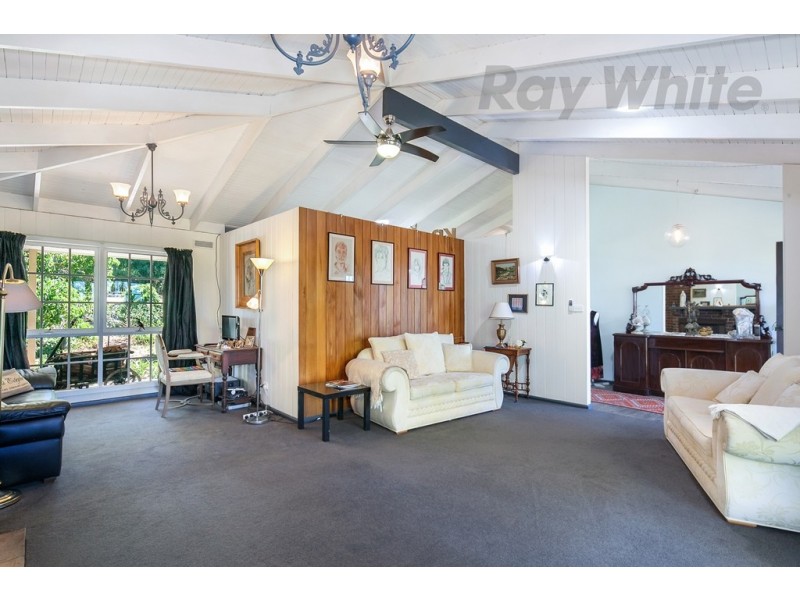 140 Argyle Rd, Happy Valley VIC 3360