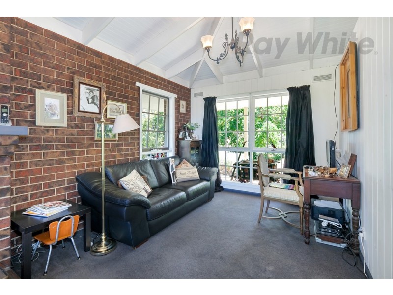 140 Argyle Rd, Happy Valley VIC 3360