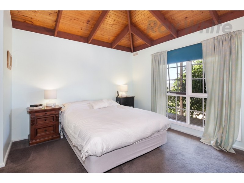 140 Argyle Rd, Happy Valley VIC 3360