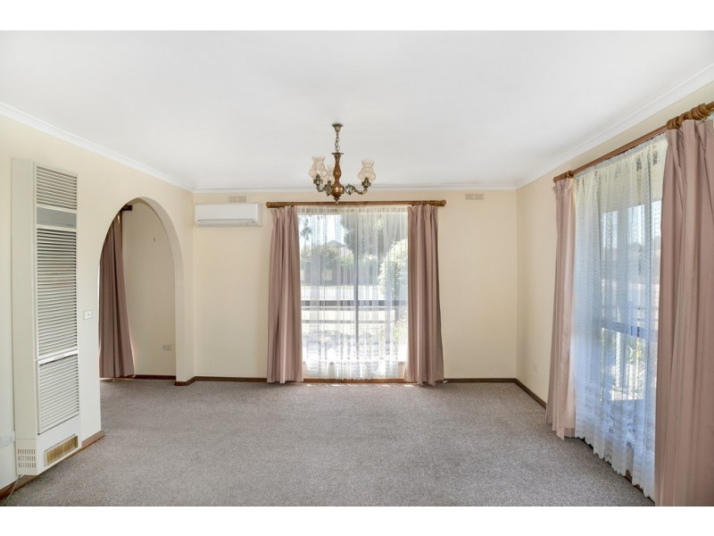 4 Cromwell Street, Sebastopol VIC 3356