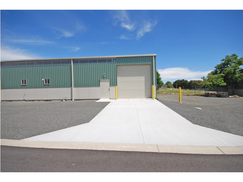 4/549 Otway Street South, Canadian VIC 3350