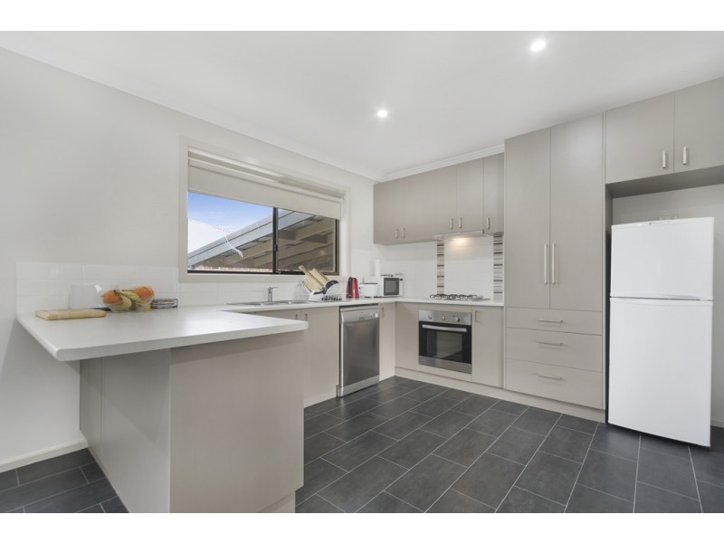 15 Nader Close, Redan VIC 3350