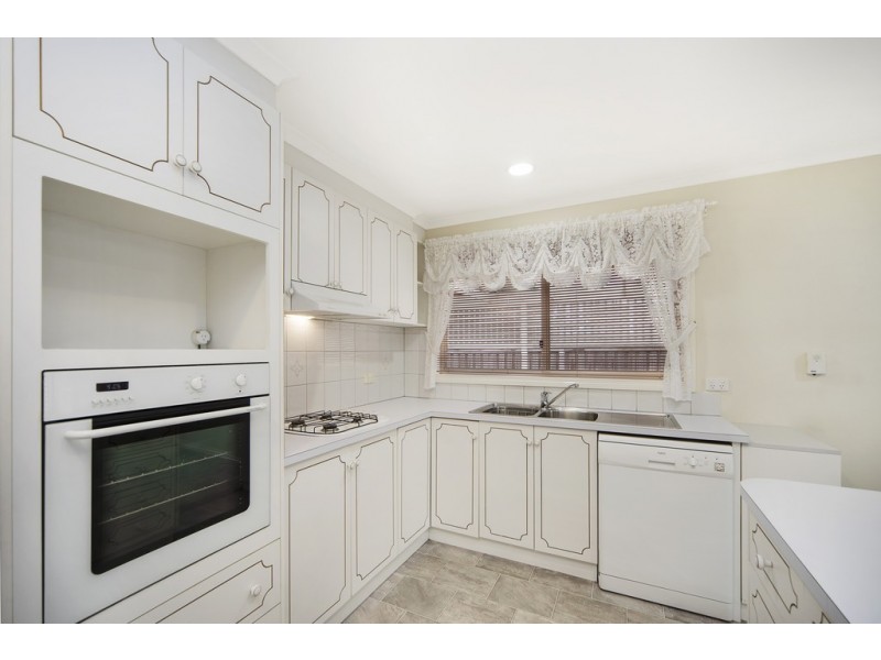 1/24 Jasmine Drive, Delacombe VIC 3356