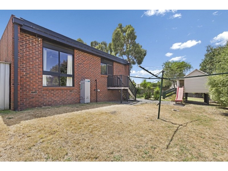 7-9 Hale Avenue, Mount Clear VIC 3350
