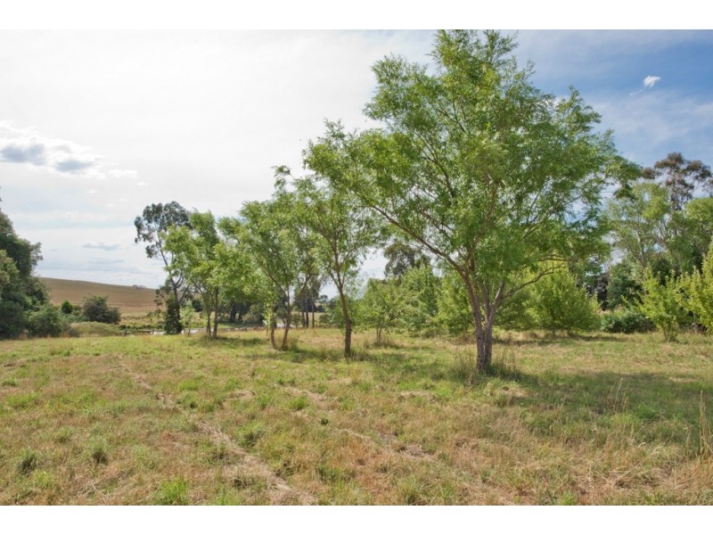 17 Sucklings Road, Langdons Hill VIC 3363