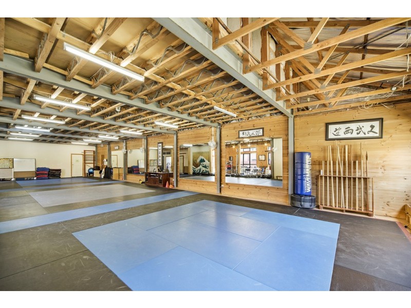 601 Main Road, Golden Point VIC 3350