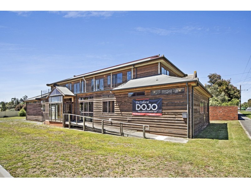 601 Main Road, Golden Point VIC 3350