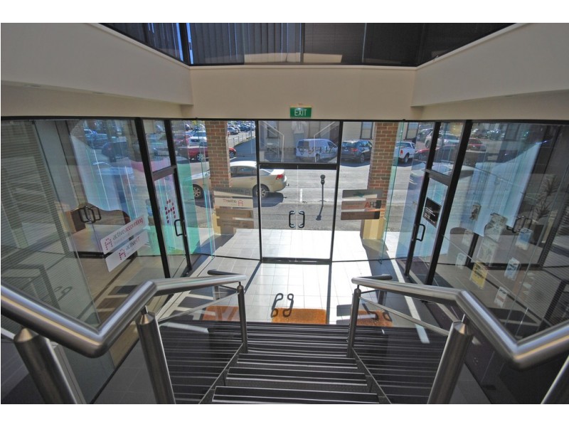 Upstairs, 1/8 Lowe Street, Ballarat Central VIC 3350