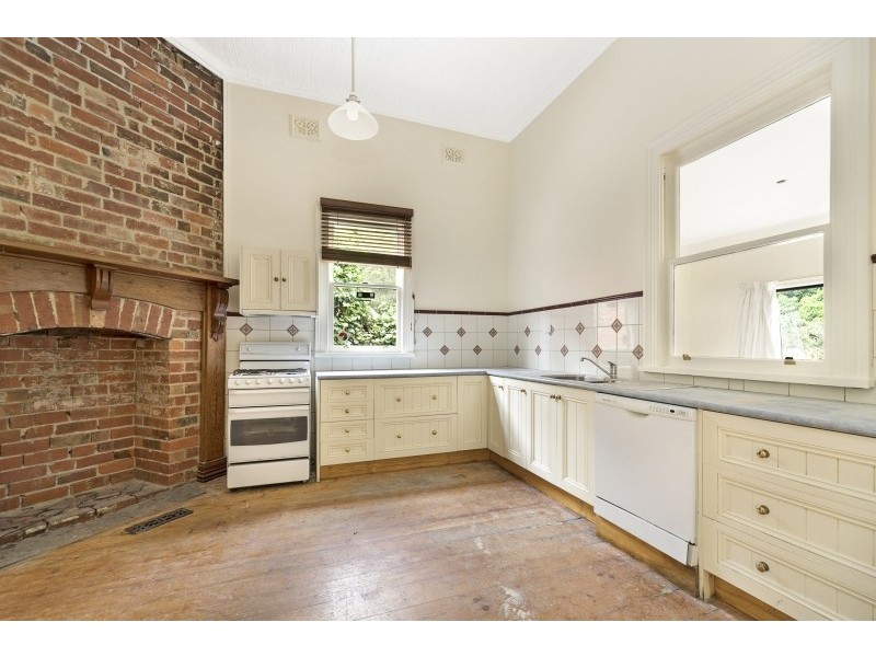 304a Macarthur Street, Soldiers Hill VIC 3350