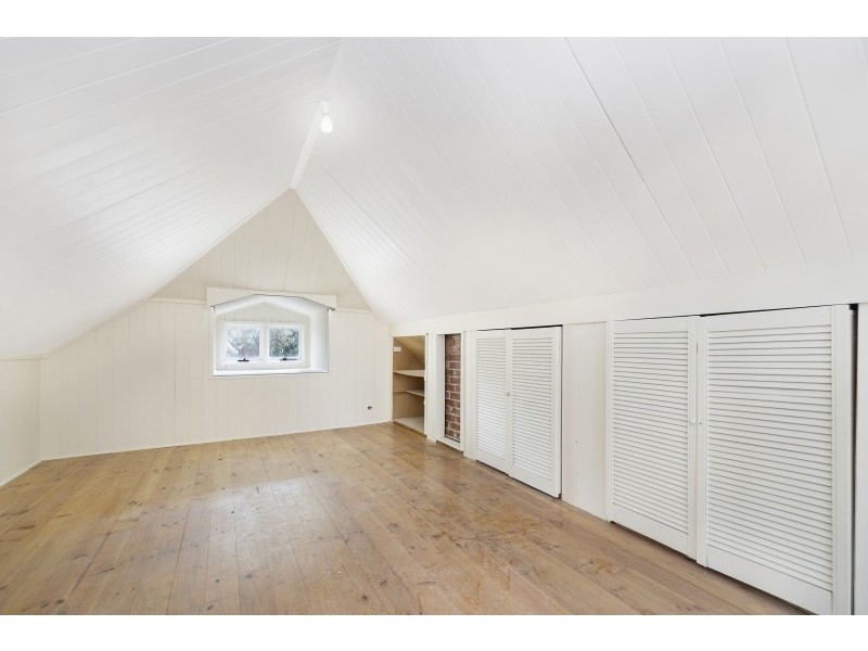 304a Macarthur Street, Soldiers Hill VIC 3350