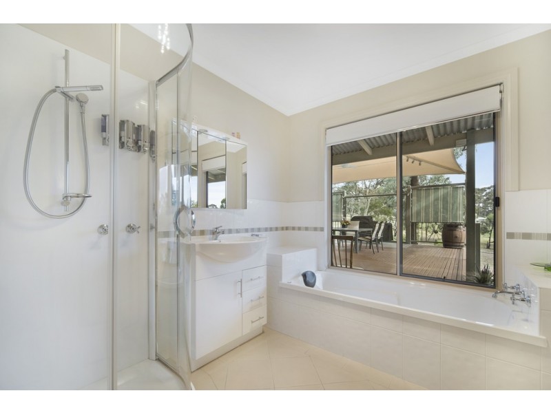 44 Russell Street, Avoca VIC 3467