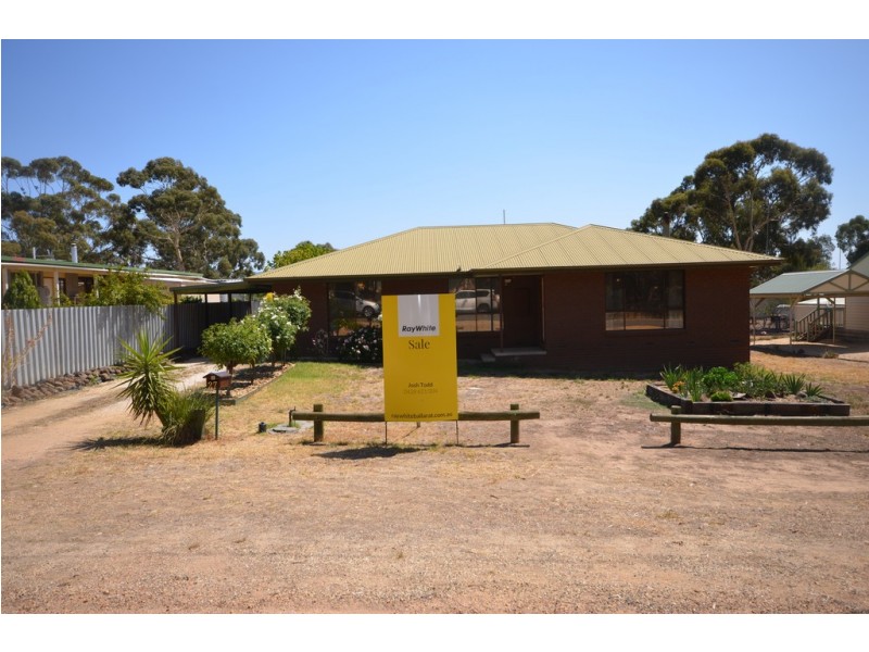 27 Mountain View Street, Avoca VIC 3467