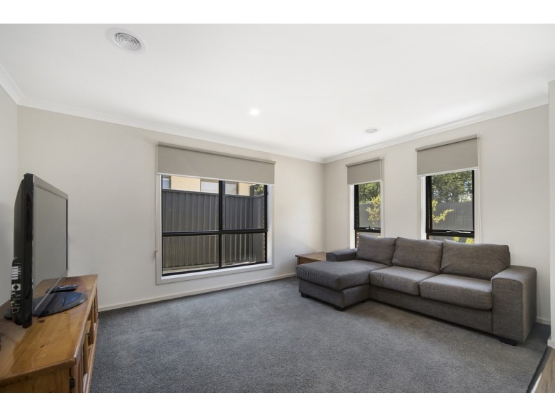 14 Nader Close, Redan VIC 3350
