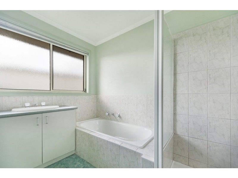 8/8-10 Spencer Street, Canadian VIC 3350