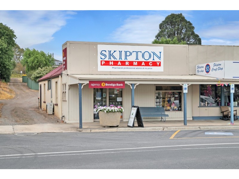 17 Montgomery St, Skipton VIC 3361