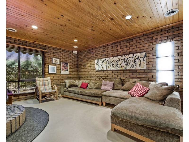 18 Elaine Avenue, Alfredton VIC 3350