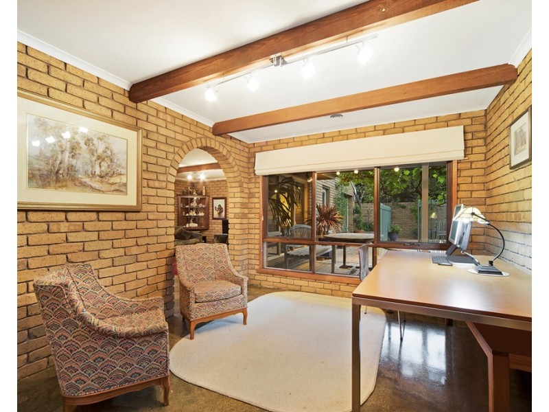 18 Elaine Avenue, Alfredton VIC 3350