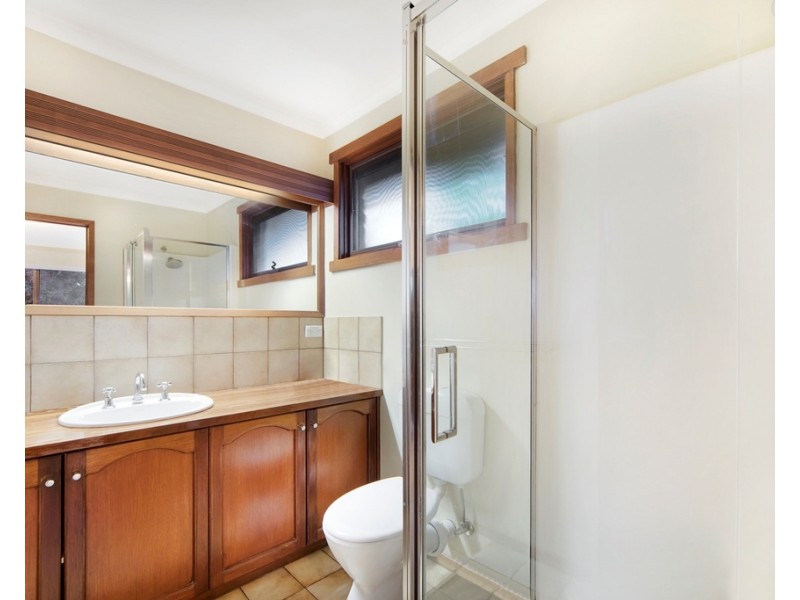 18 Elaine Avenue, Alfredton VIC 3350