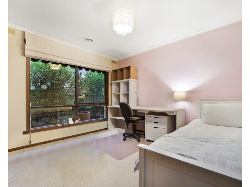 18 Elaine Avenue, Alfredton VIC 3350