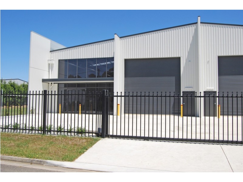 1/24-26 Butt Street, Canadian VIC 3350