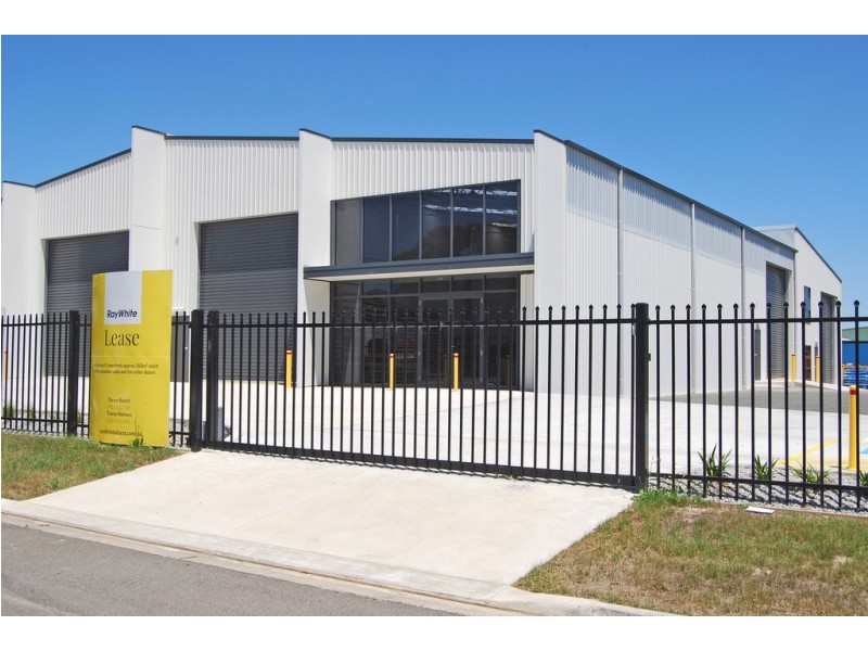 2/24-26 Butt Street, Canadian VIC 3350