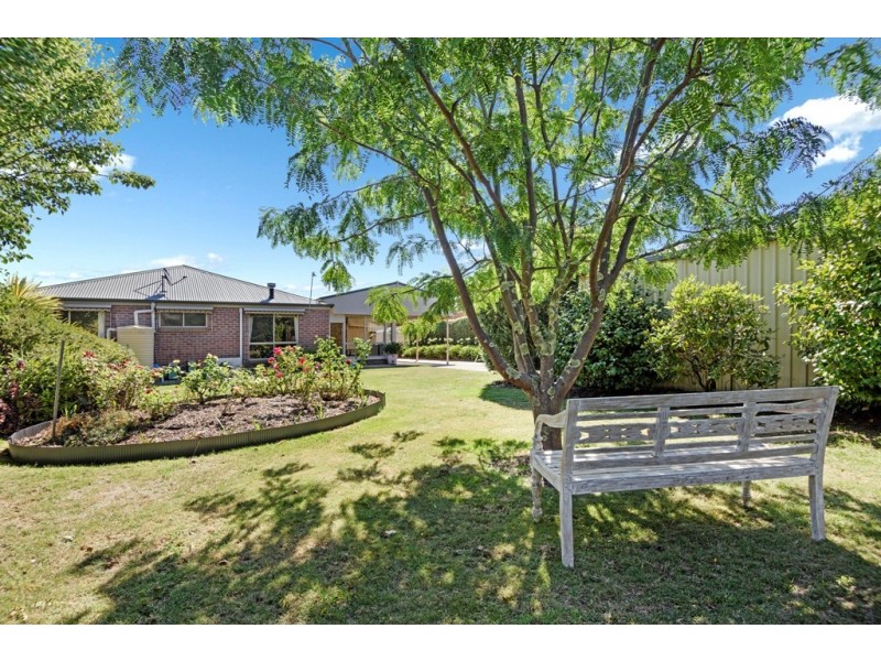 9 Argyle Crescent, Alfredton VIC 3350