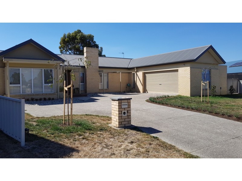 6 Ashbourne Court, Alfredton VIC 3350