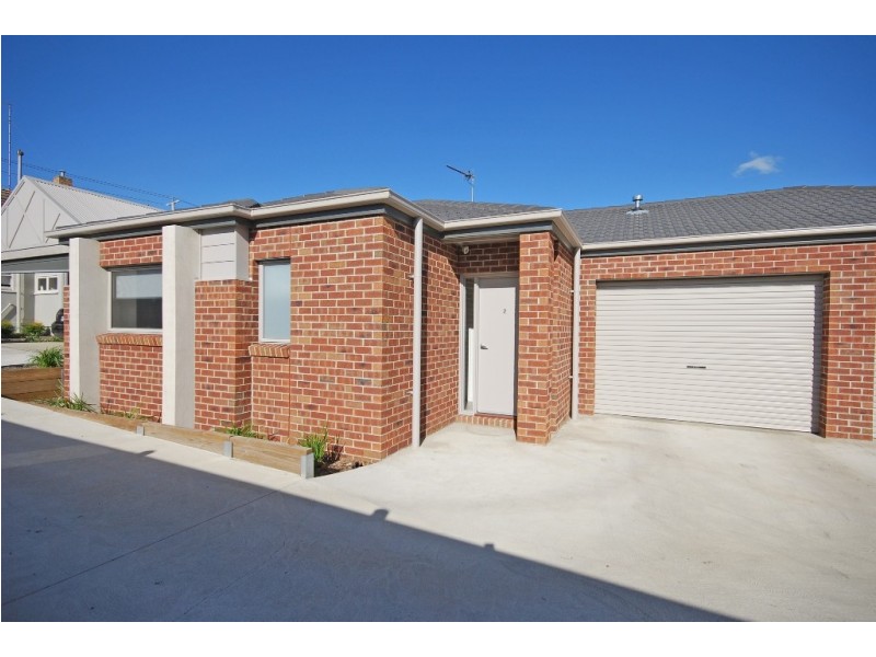 2/111 Leith Street, Redan VIC 3350