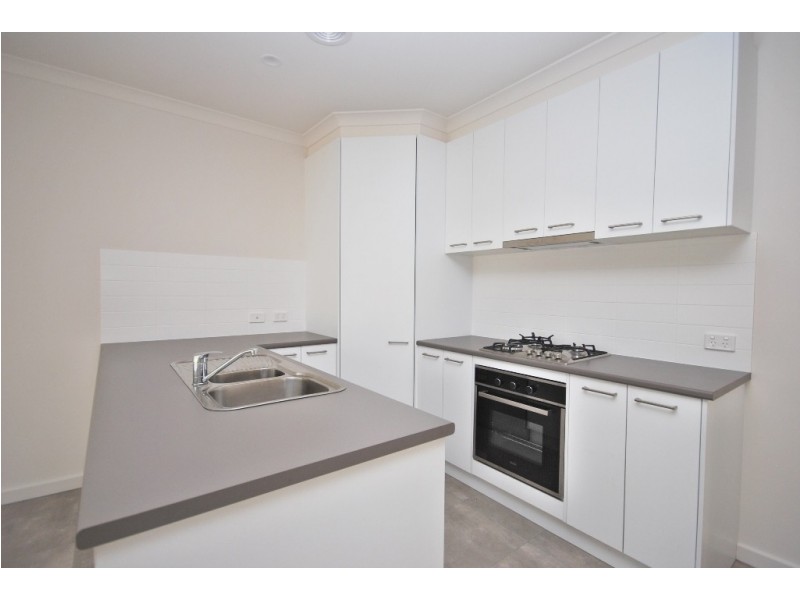 2/111 Leith Street, Redan VIC 3350