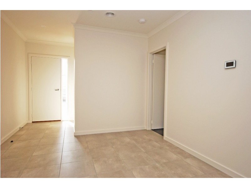 2/111 Leith Street, Redan VIC 3350
