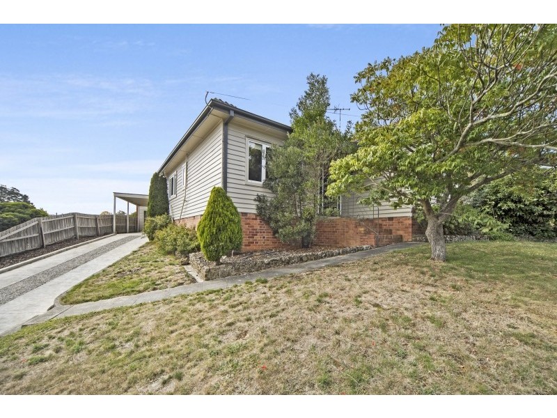 415 Gladstone Street, Golden Point VIC 3350