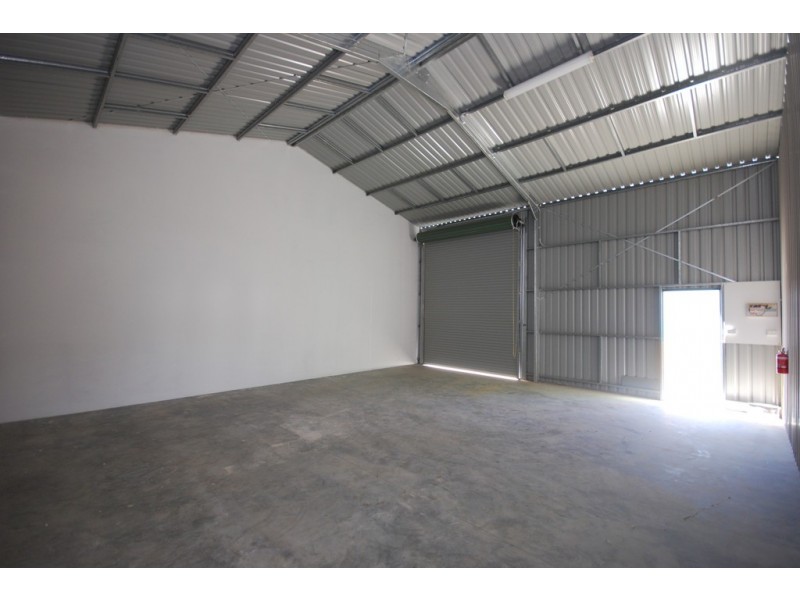 2/34 Butt Street, Canadian VIC 3350