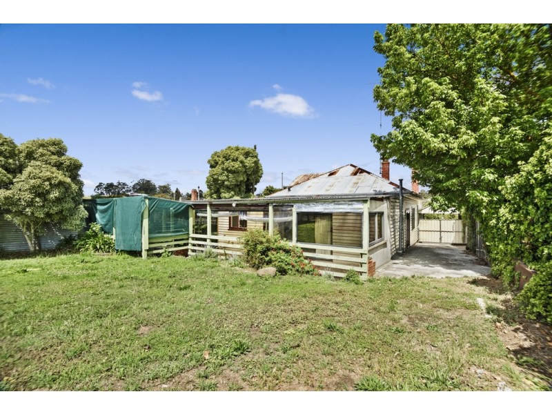716 Barkly Street, Mount Pleasant VIC 3350