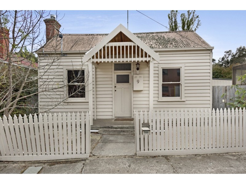 9 Corbett Street, Ballarat East VIC 3350