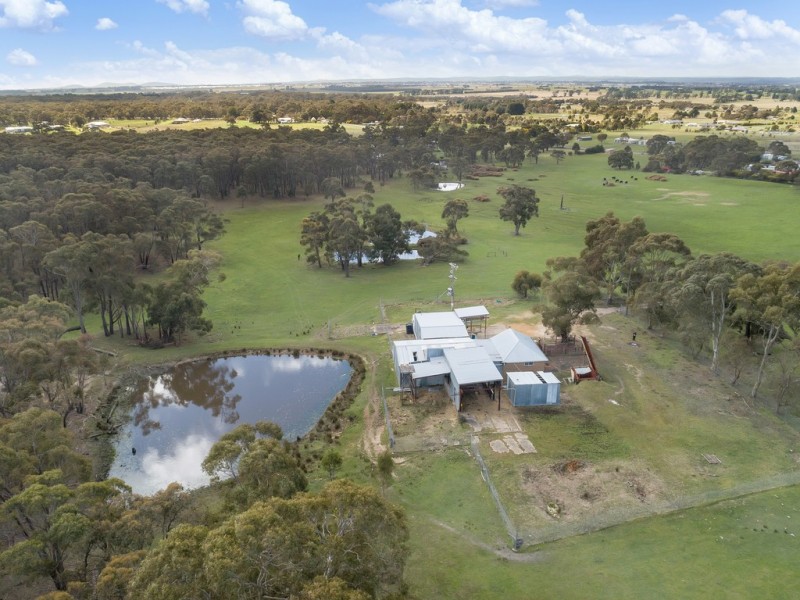 87 Finchs Road, Smythes Creek VIC 3351
