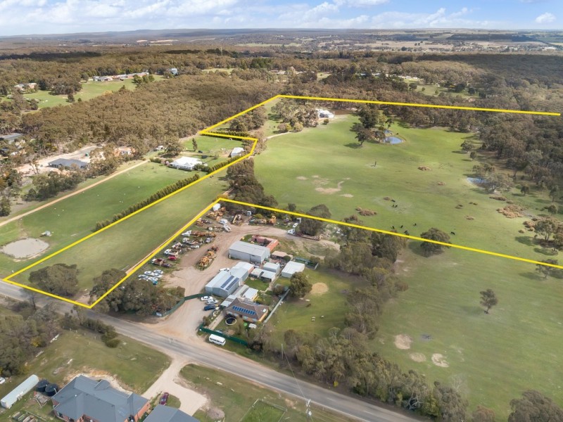 87 Finchs Road, Smythes Creek VIC 3351