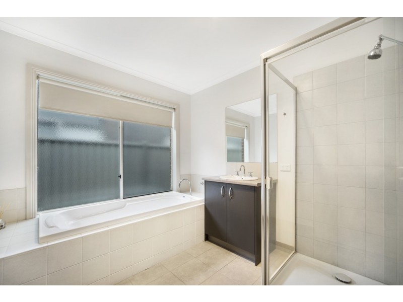 7 Dorset Drive, Alfredton VIC 3350