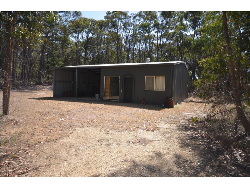 83 Rowlers Road, Snake Valley VIC 3351